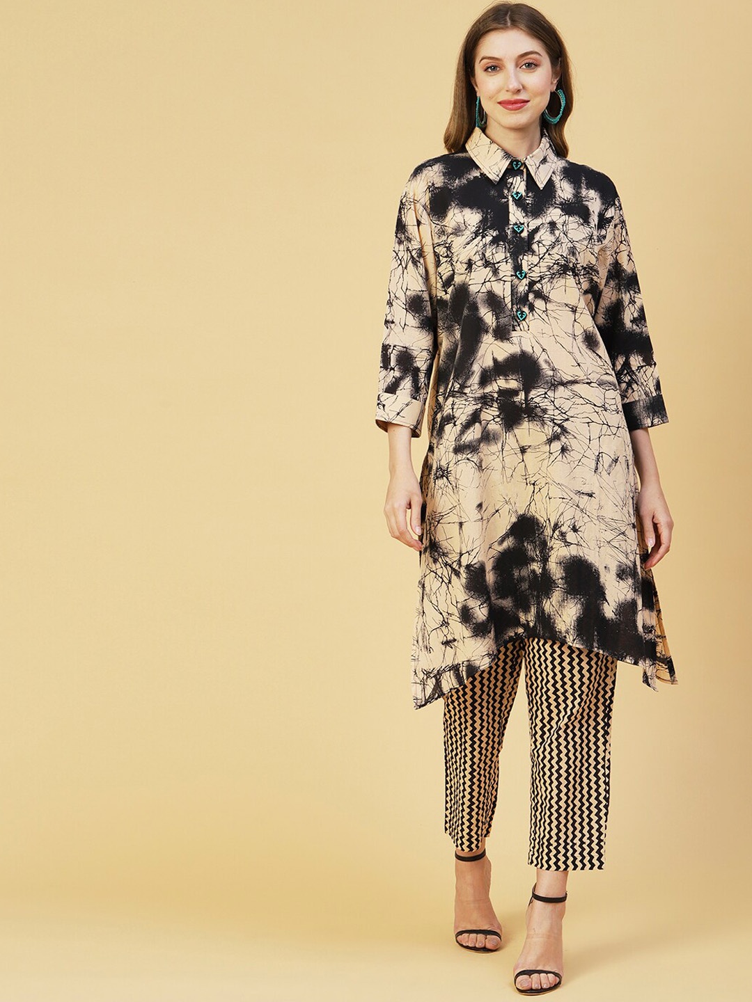 

FASHOR Cream-Coloured Dyed Regular Pure Cotton Kurta with Trousers
