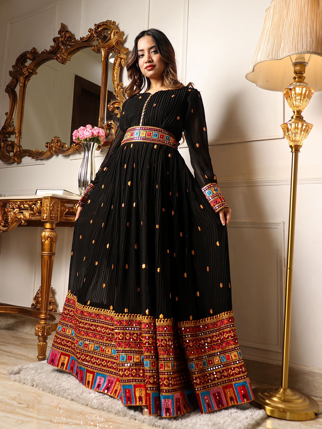 

Vidraa Western Store Floral Printed Georgette Maxi Dress, Black