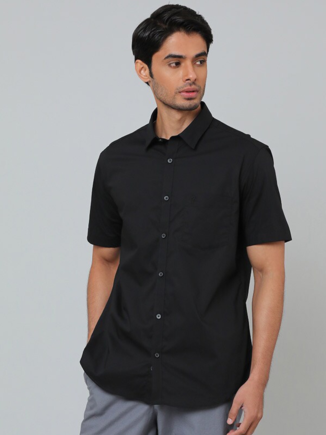 

Indian Terrain Chiseled Slim Fit Pure Cotton Casual Shirt, Black