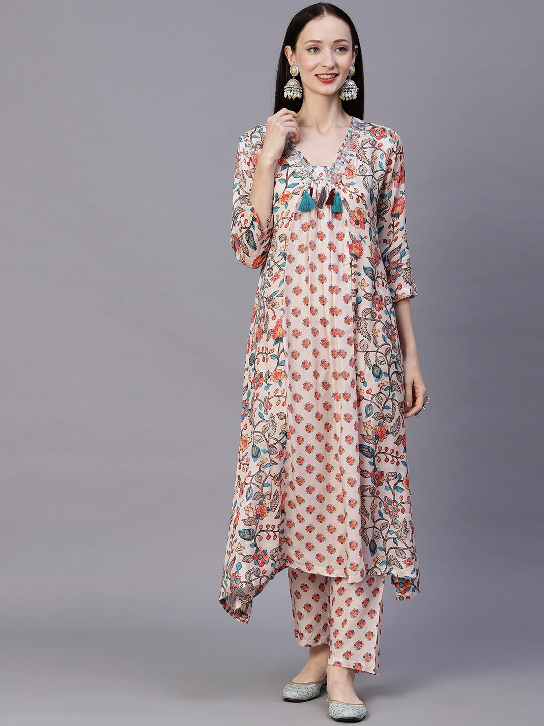 

FASHOR Off White Floral Printed Regular Kurta with Trousers