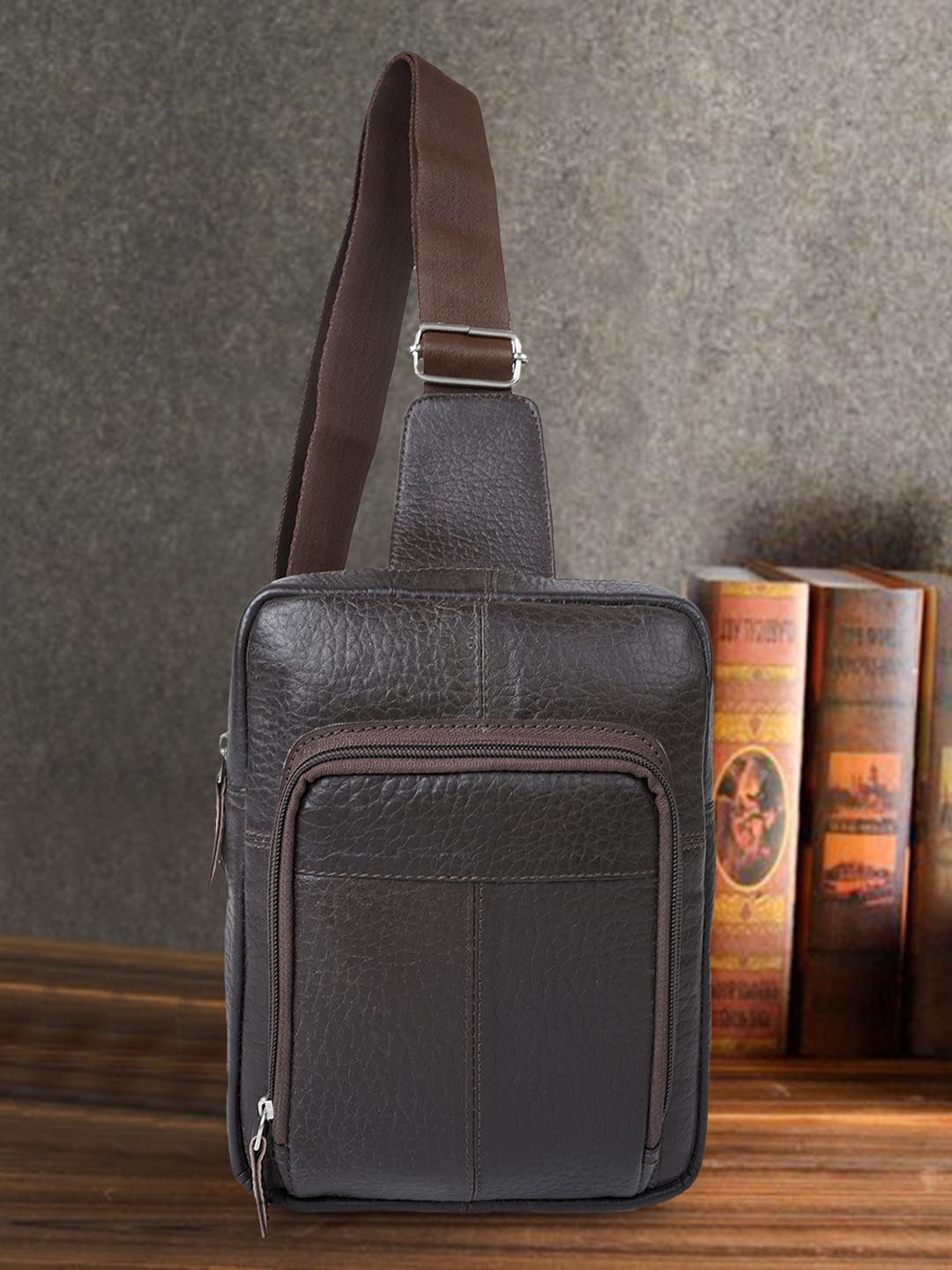

CIMONI Unisex Textured Leather Crossbody Backpack, Brown