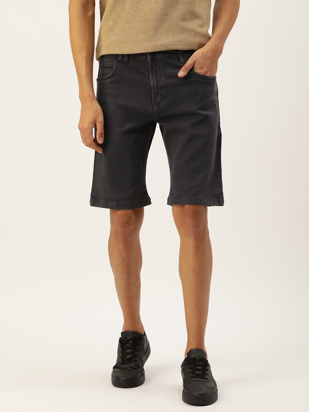 

IVOC Men Solid Slim Fit Regular Shorts, Charcoal