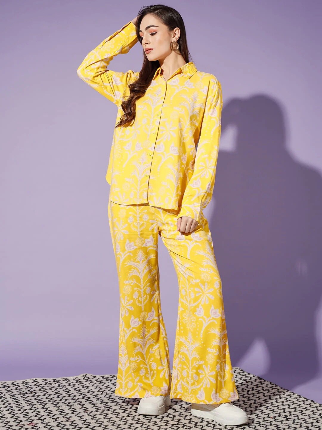 

Cation Yellow & White Comfort Boxy Floral Printed Casual Cotton Shirt