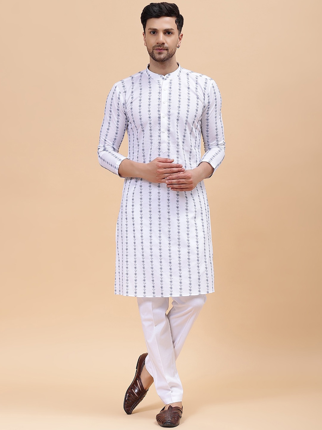 

See Designs Men Floral Printed Pure Cotton Straight Kurta, White