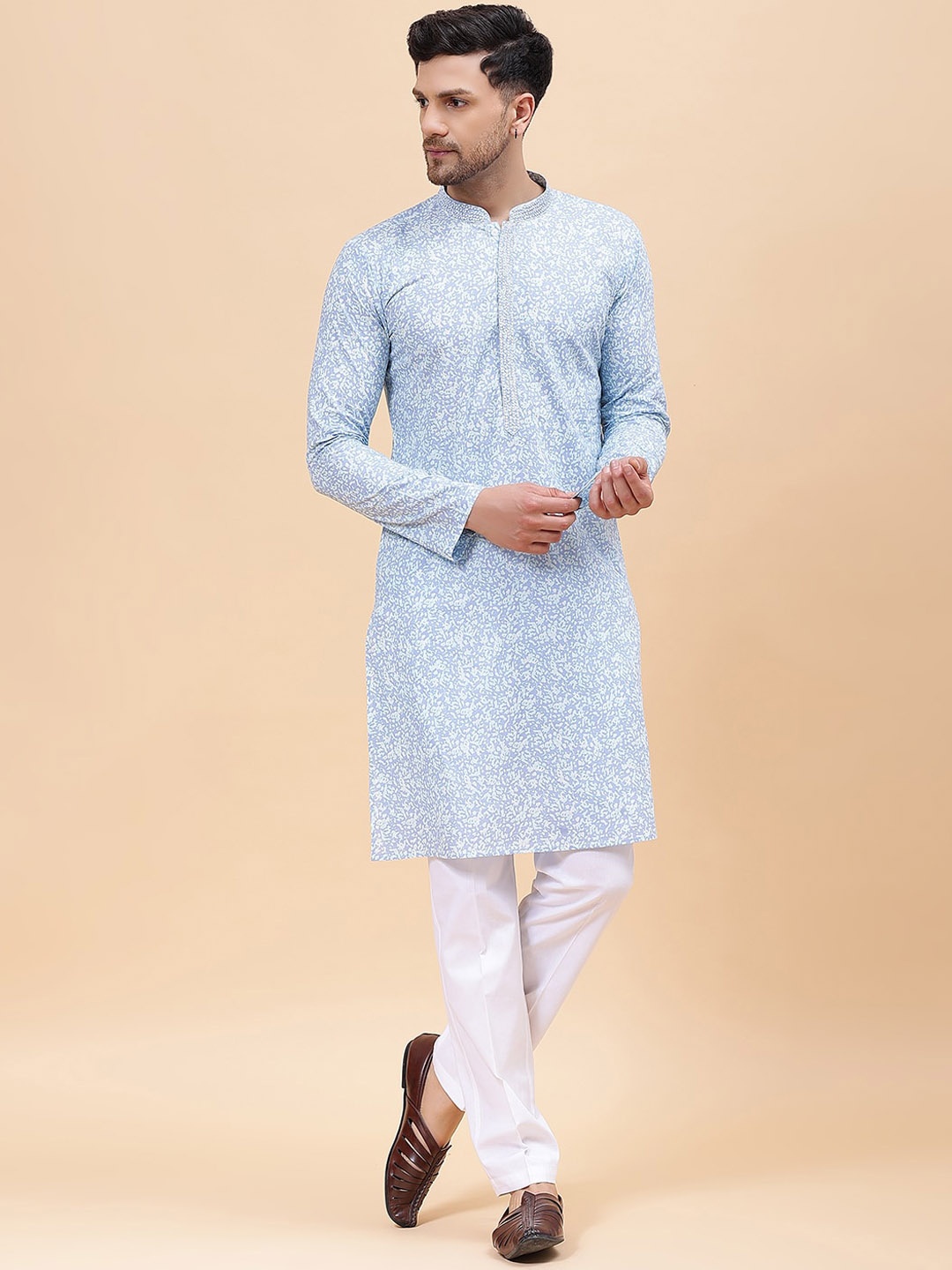 

See Designs Men Printed Pure Cotton Straight Kurta, Turquoise blue