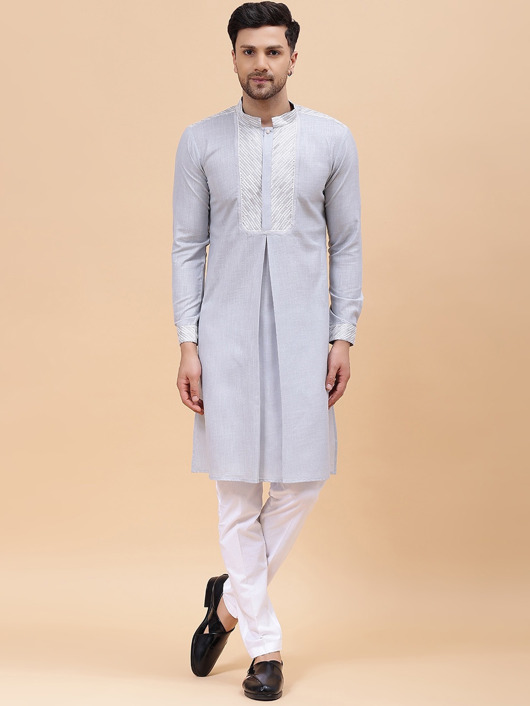 

See Designs Thread Work Woven Design Staright Kurta, Grey