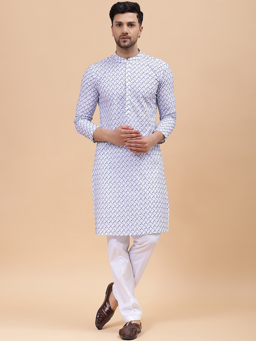

See Designs Embroidered Mandarin Collar Pure Cotton Kurta, White