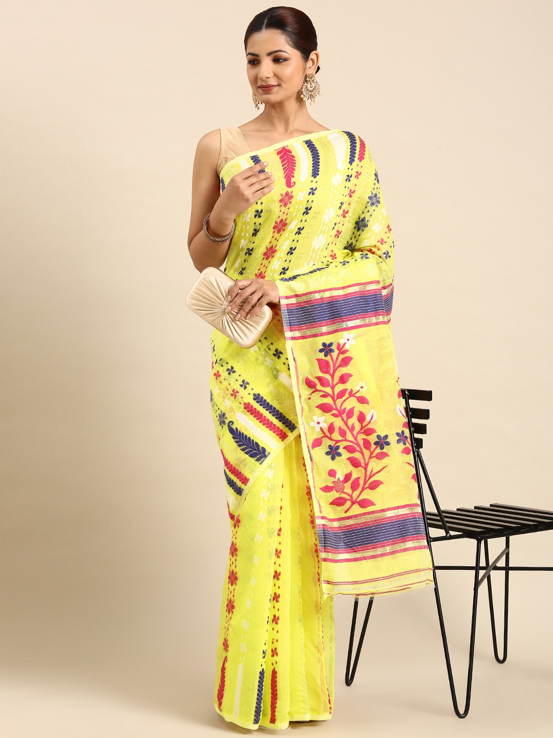 

swatika Woven Design Silk Blend Jamdani Saree, Yellow