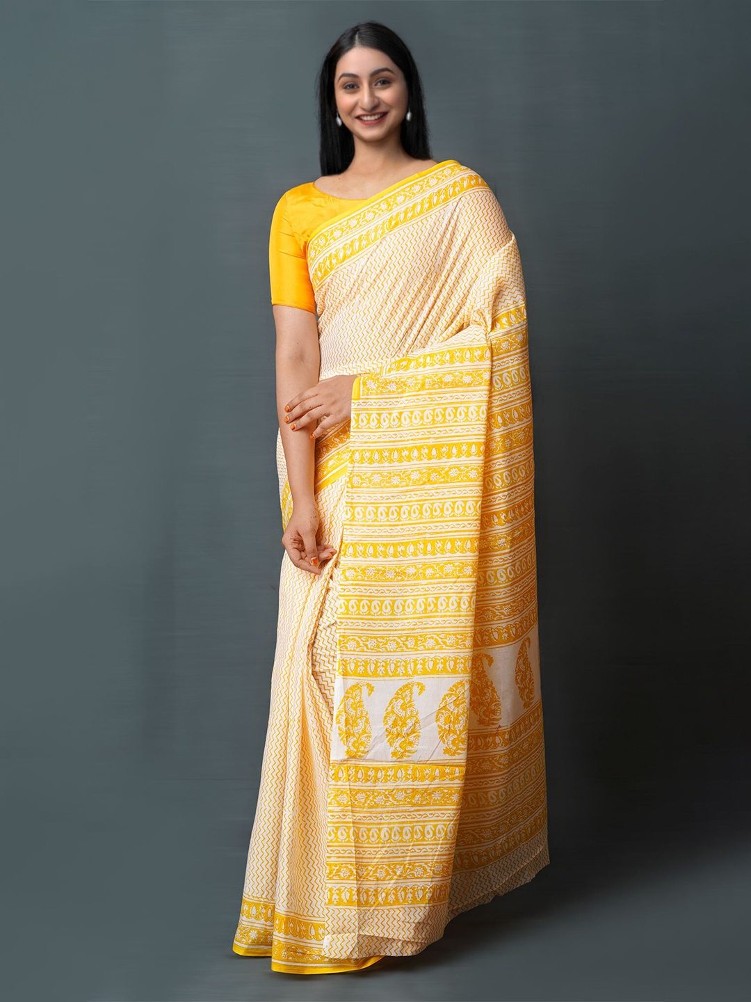 

Unnati Silks Ethnic Motifs Block Printed Pure Cotton Saree, White