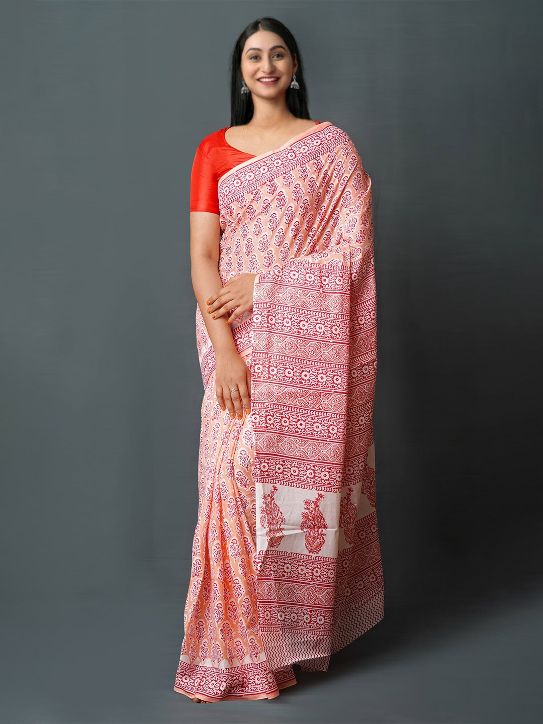 

Unnati Silks Ethnic Motifs Printed Handloom Pure Cotton Block Print Saree, Peach
