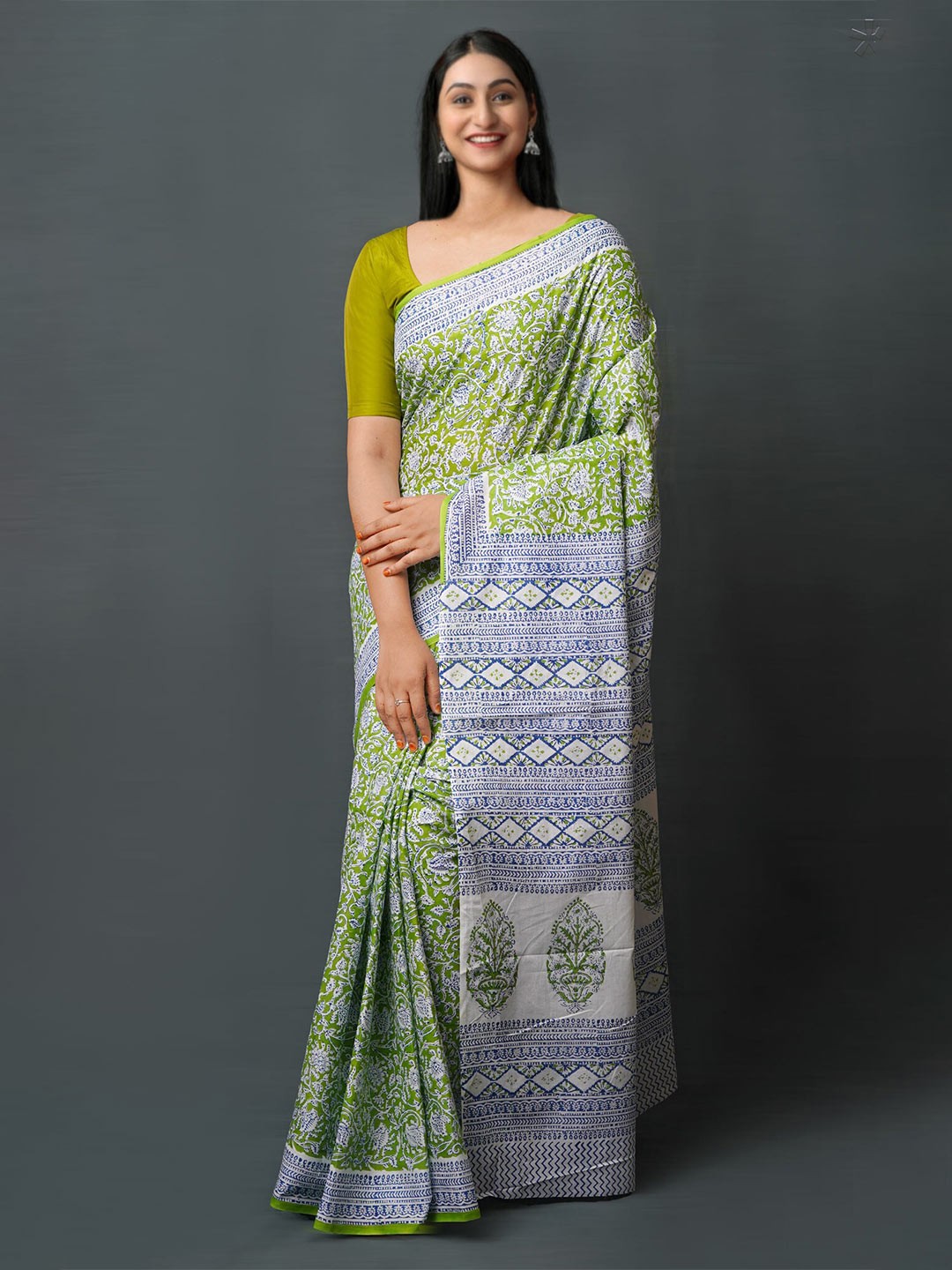 

Unnati Silks Ethnic Motifs Block Print Pure Cotton Saree, Green