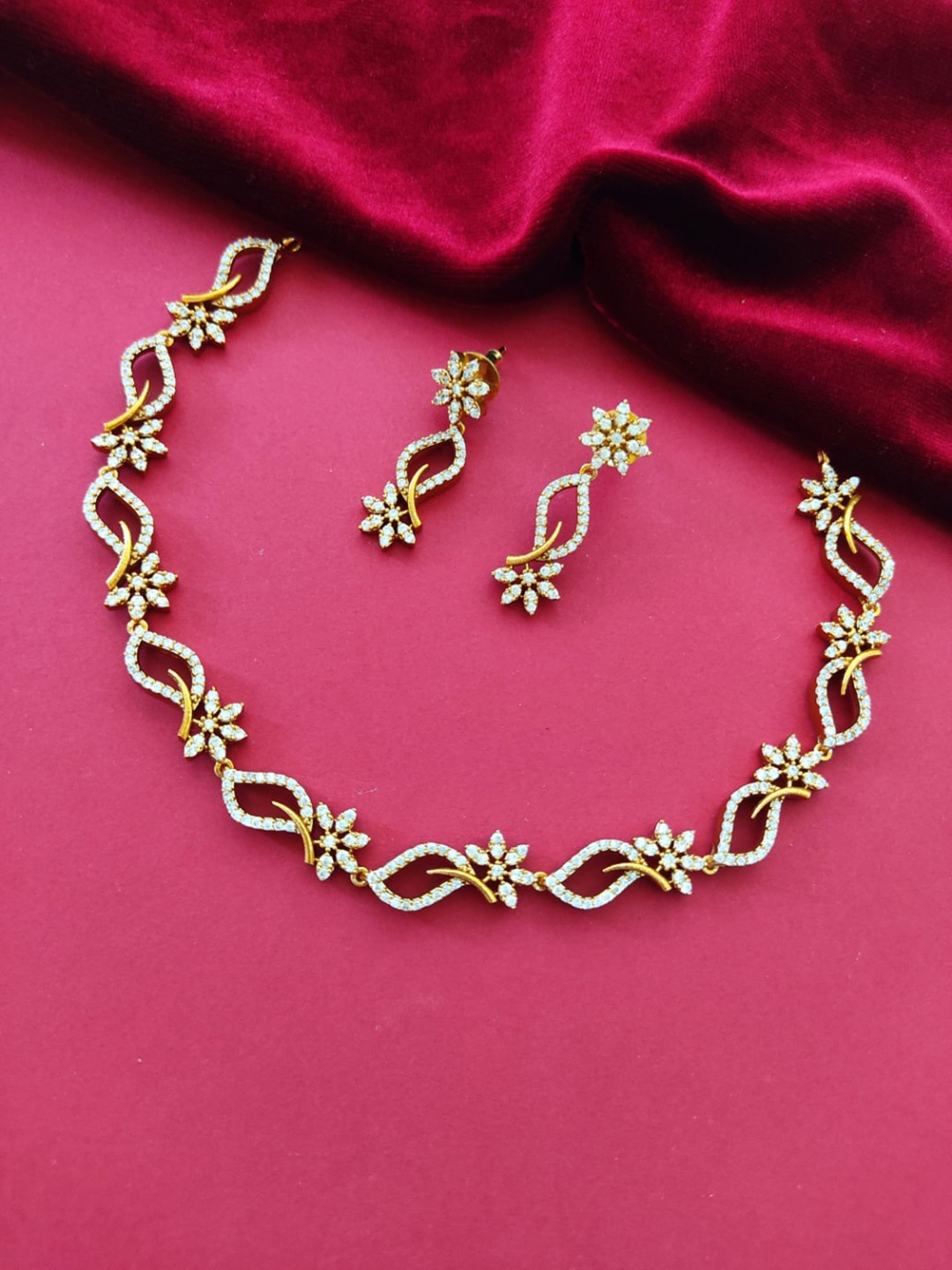 

Pihtara Jewels Gold-Plated & AD-Studded Jewellery Set