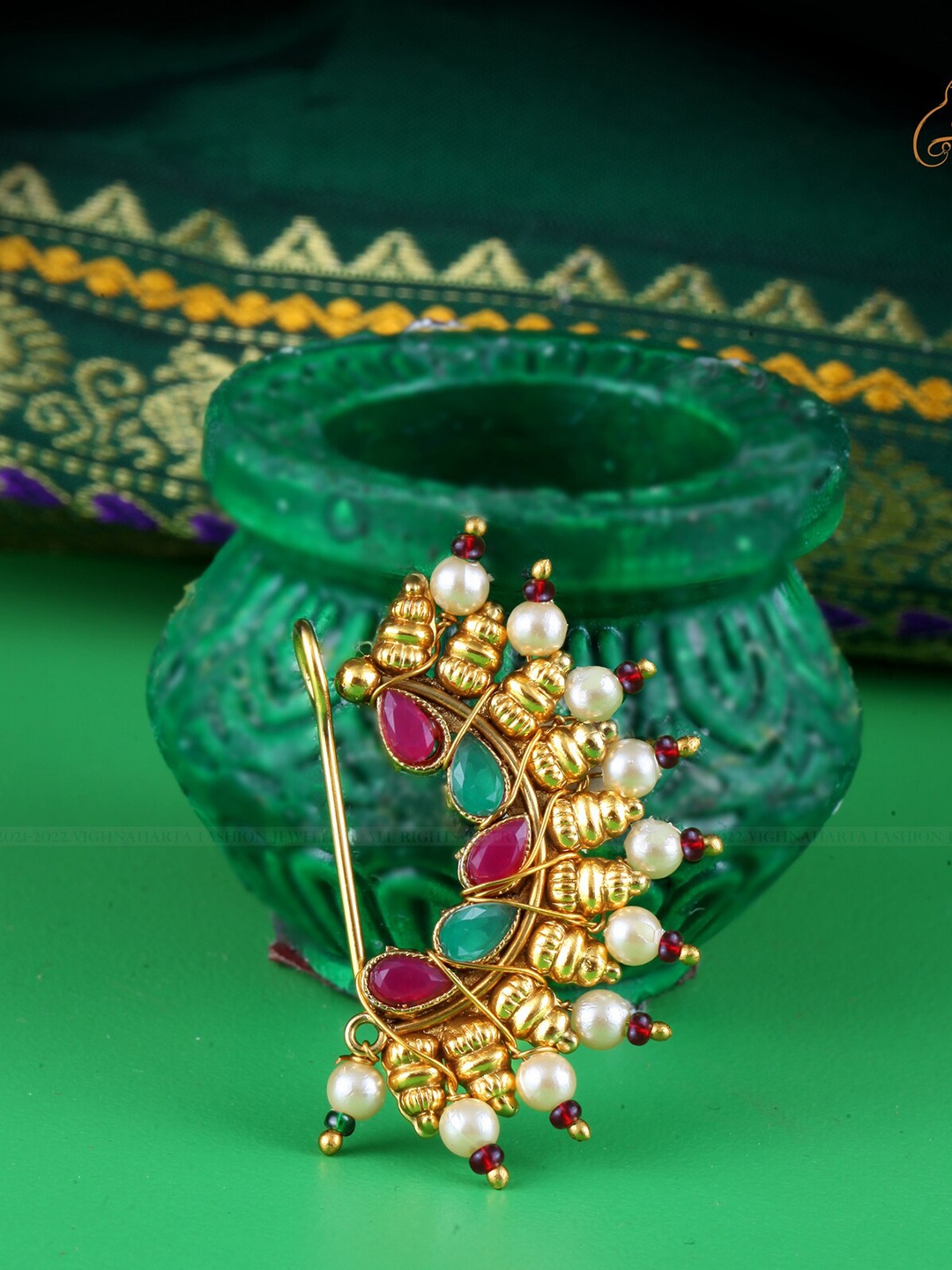 

Vighnaharta Gold-Plated Artificial Stones & Pearl Studded Nosepin