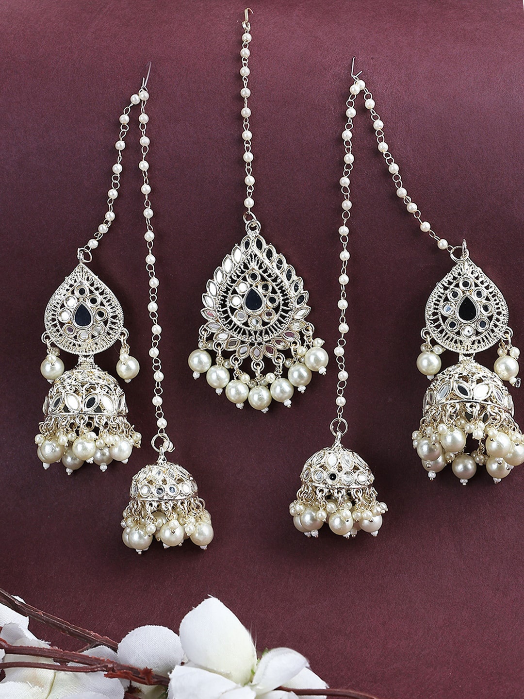 

ANIKAS CREATION Gold-Plated Kundan-Studded & Pearl Beaded Jewellery Set