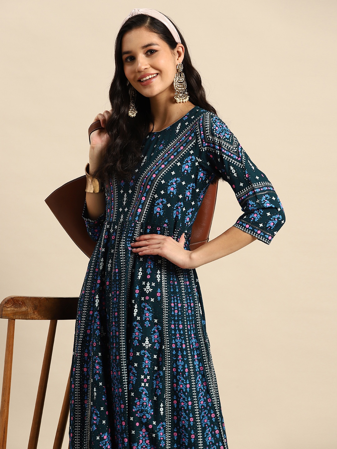 

Sangria Floral Block Printed Fusion Anarkali Kurta, Navy blue