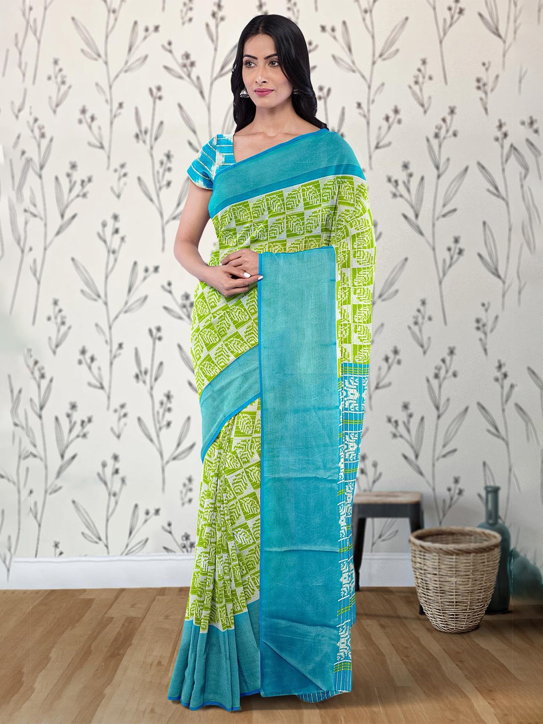 

Kalamandir Geometric Printed Silk Blend Saree, Green