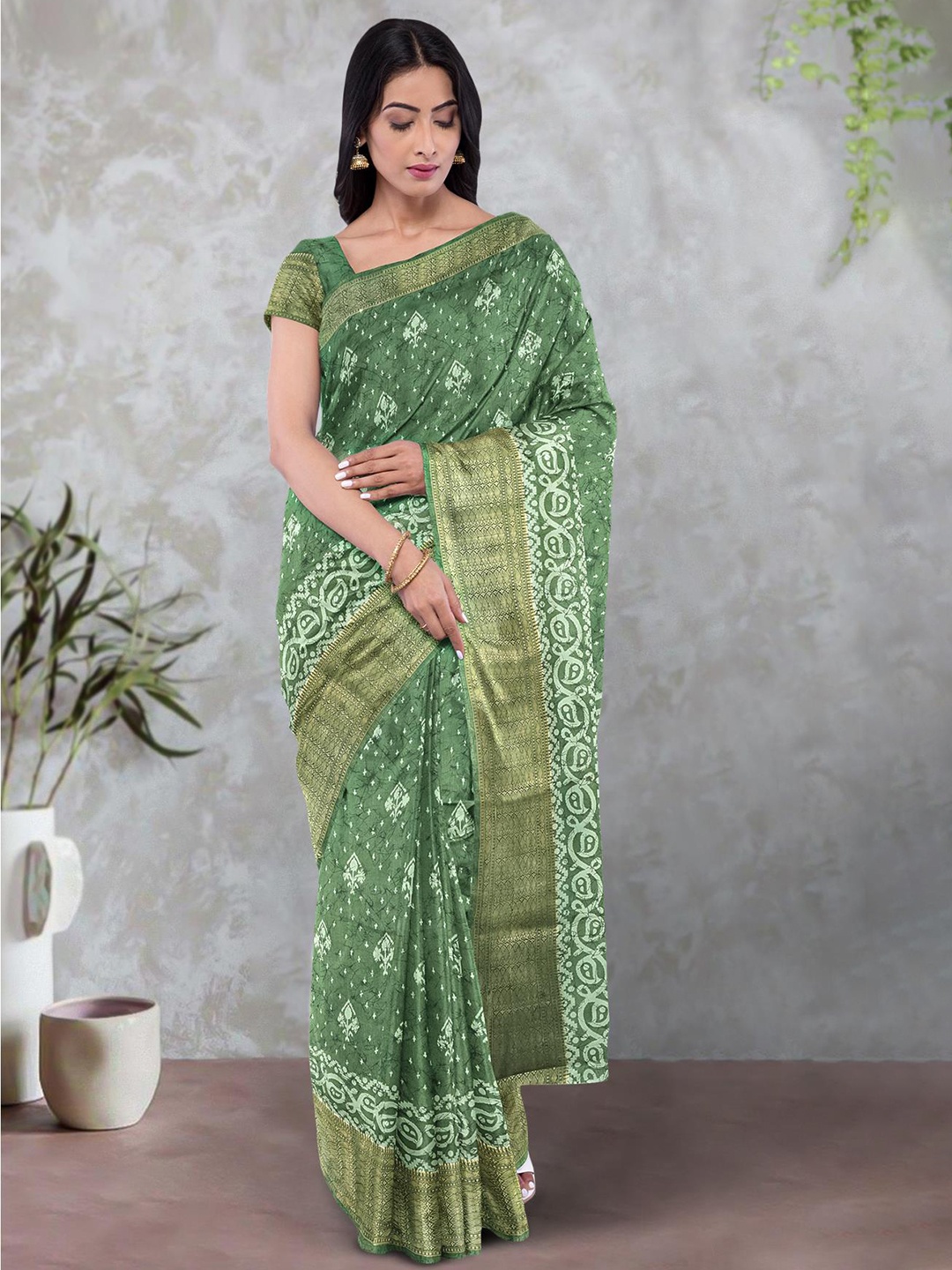 

Kalamandir Ethnic Motifs Printed Saree, Green