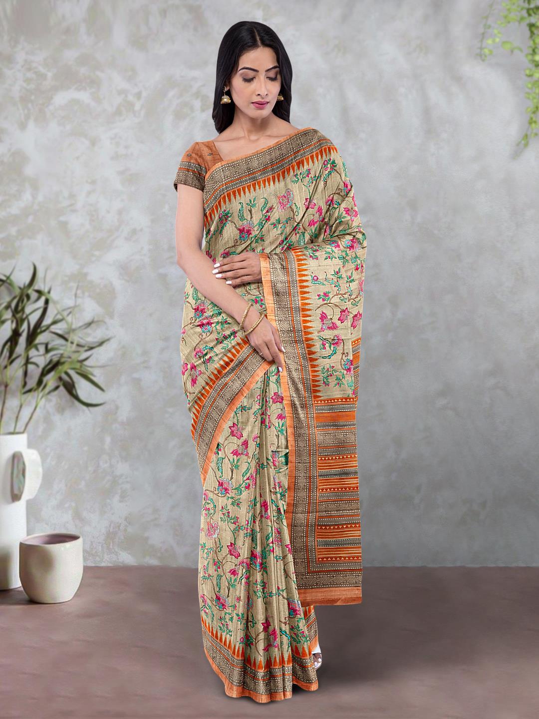 

Kalamandir Floral Printed Zari Silk Blend Saree, Beige