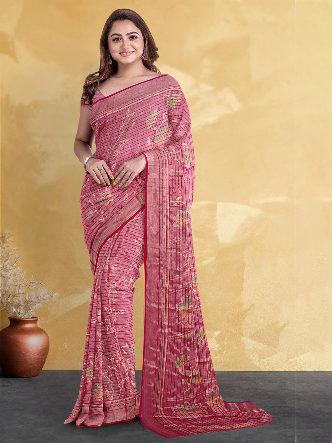 

Kalamandir Floral Printed Silk Blend Saree, Pink