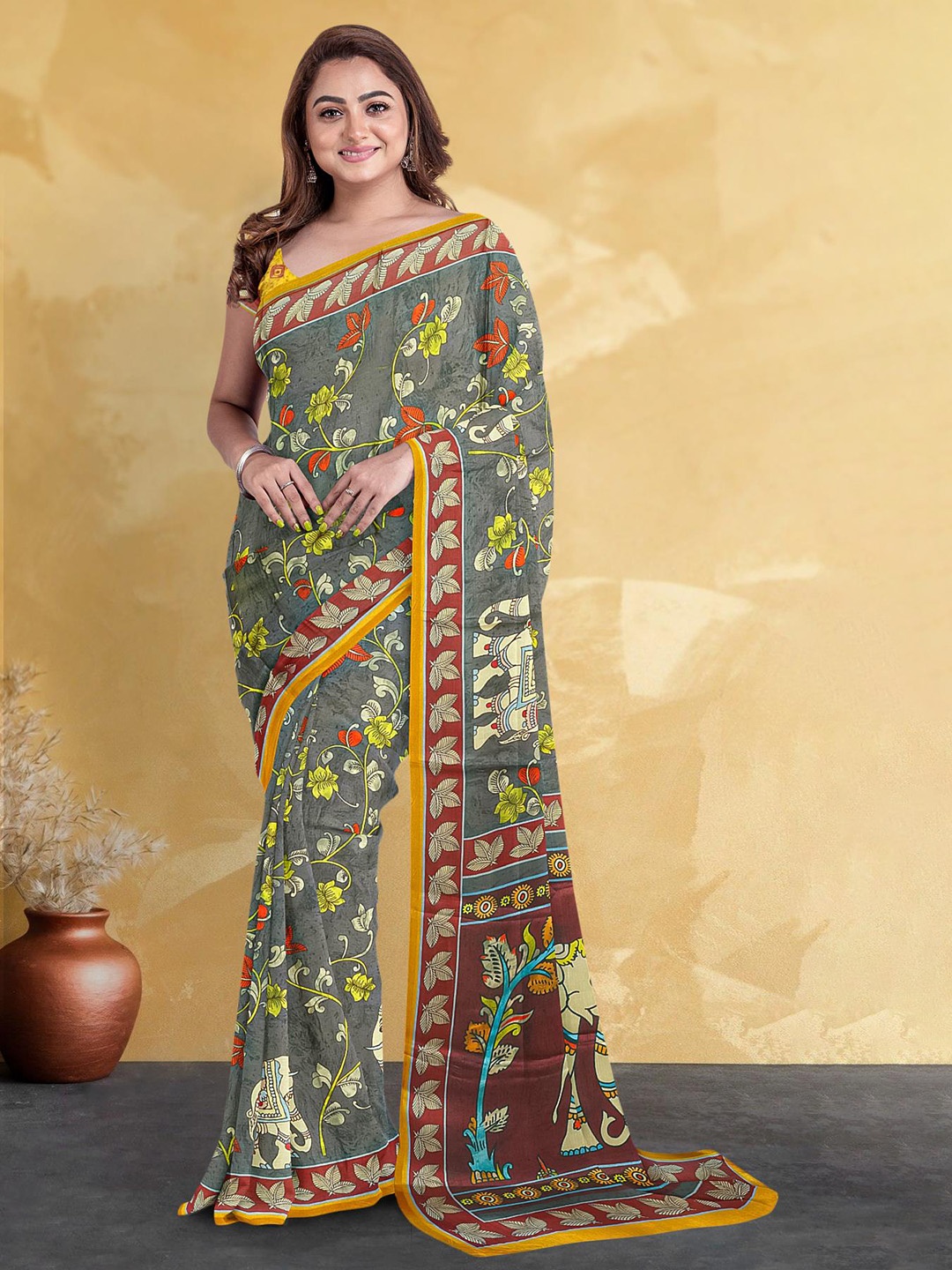 

Kalamandir Kalamkari Printed Saree, Grey