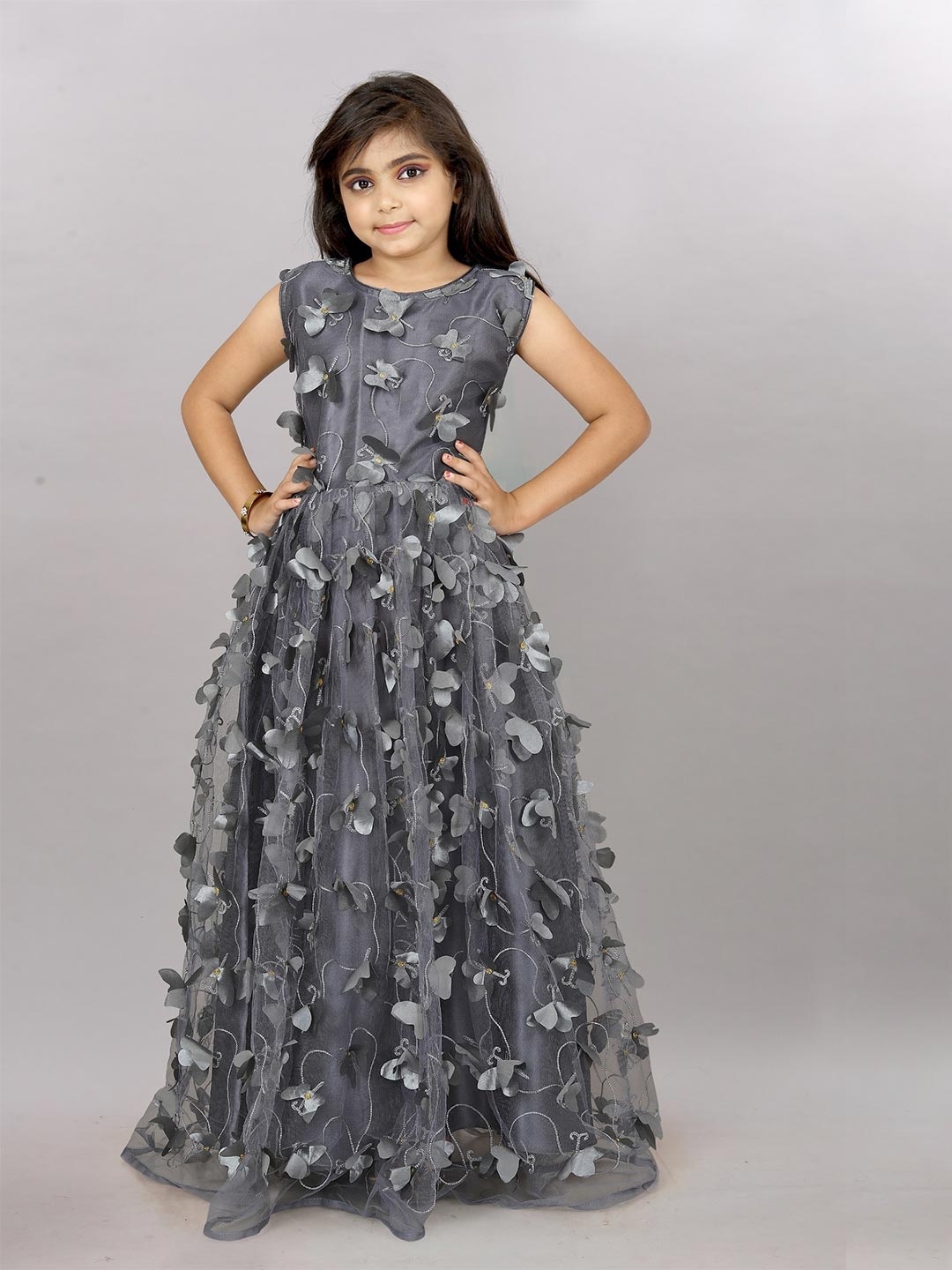 

APNISHA Grey Floral Print Net Maxi Dress