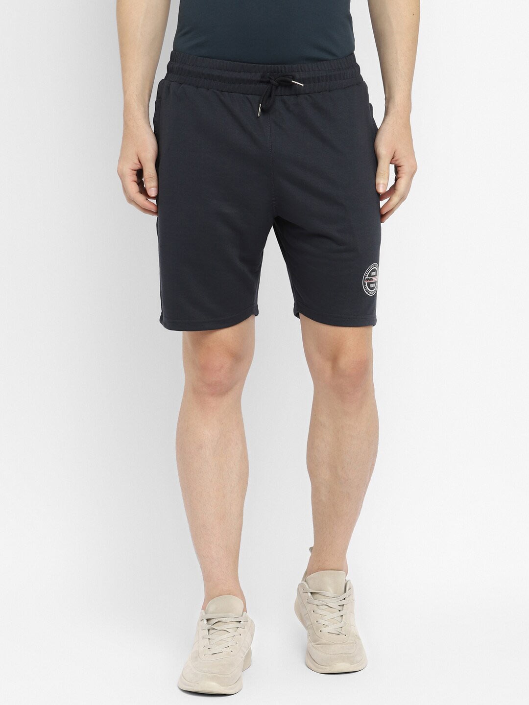 

Alan Jones Men Mid-Rise Regular Shorts, Charcoal