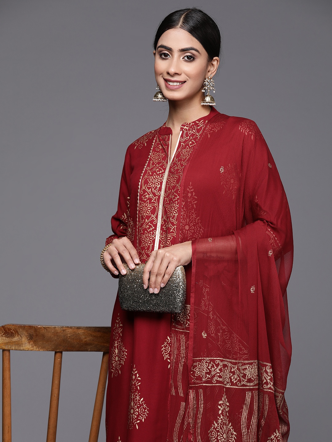 

Libas Women Floral Printed Regular Gotta Patti Kurta with Palazzos & With Dupatta, Maroon
