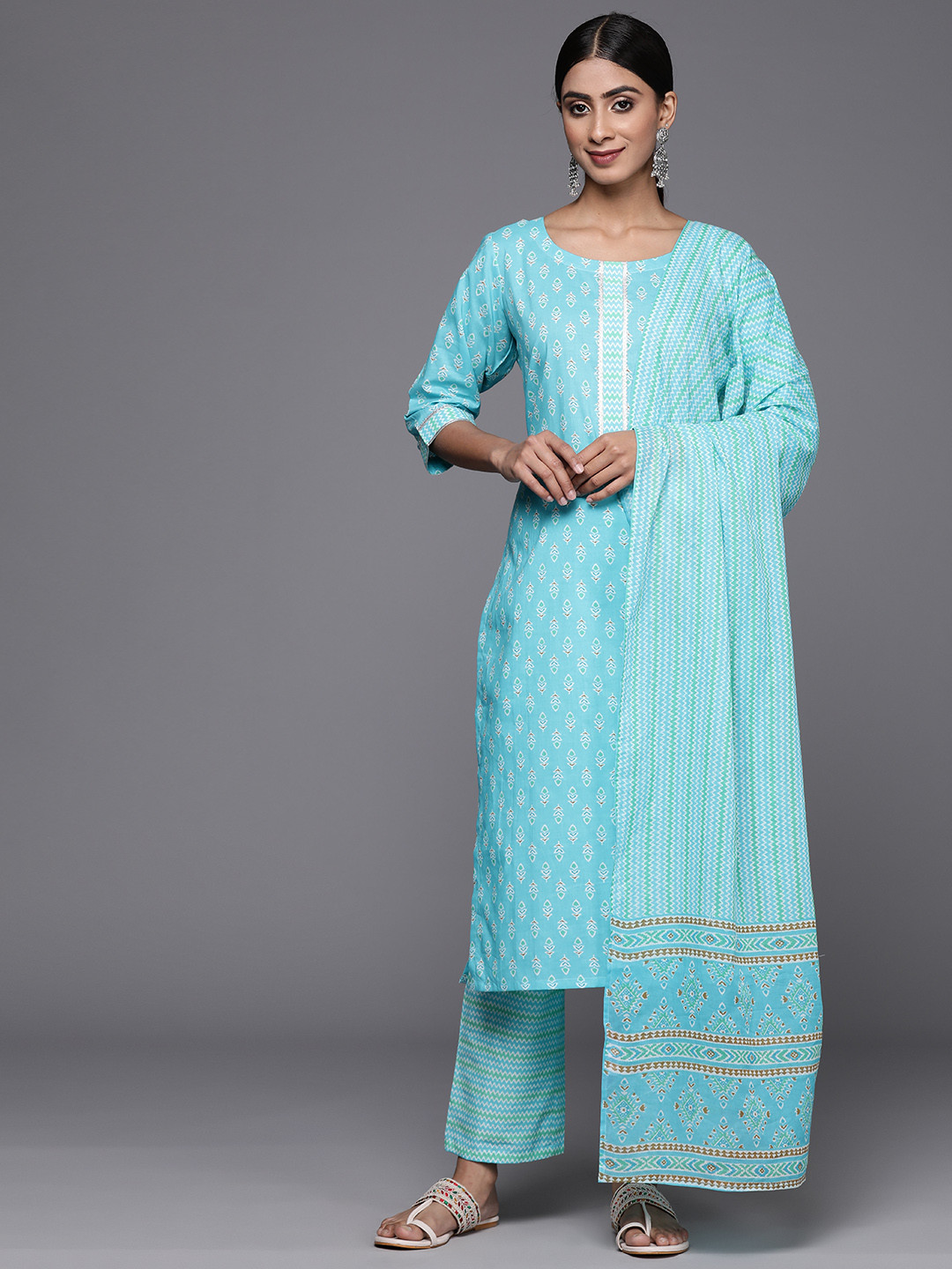 

Libas Floral Printed Regular Gotta Patti Pure Cotton Kurta with Trousers & Dupatta, Turquoise blue