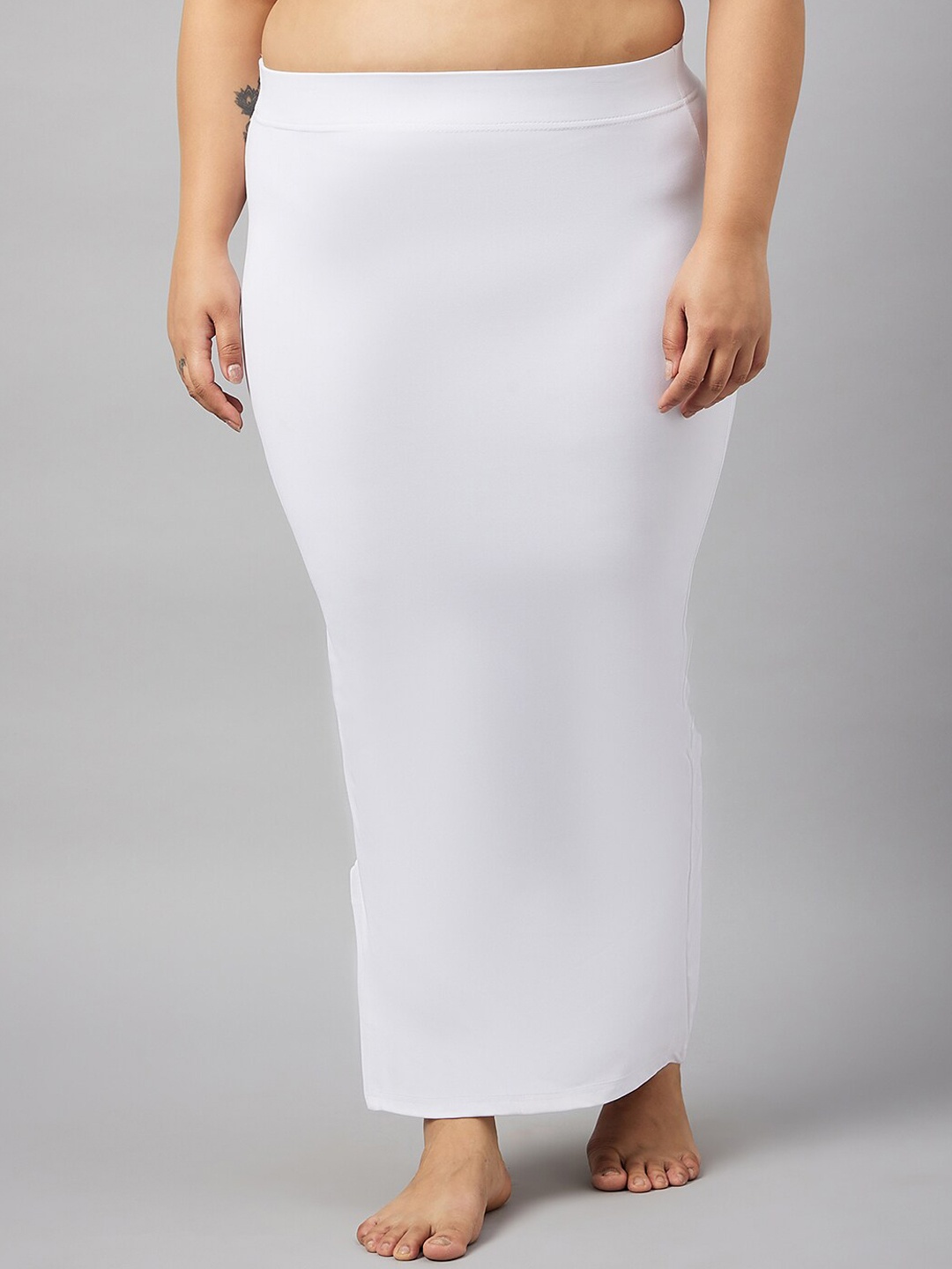 

Curves By ZeroKaata Plus Size Seamless Saree Shapewear, White
