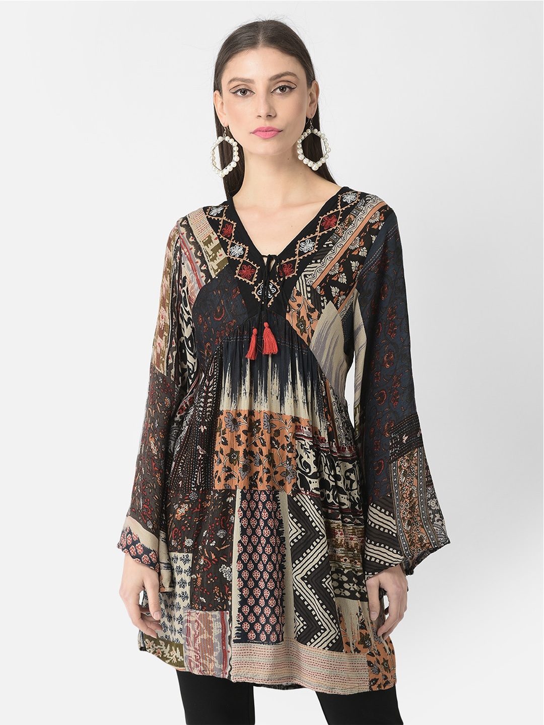 

VELDRESS Ethnic Motifs Printed Regular Longline Top, Black