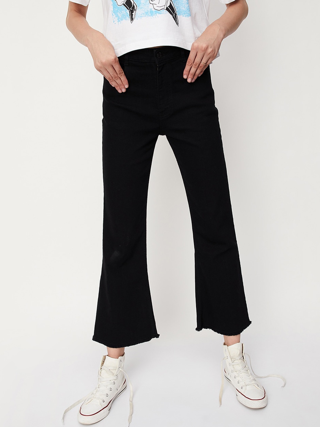 

max Women Mid-Rise Cropped Jeans, Black