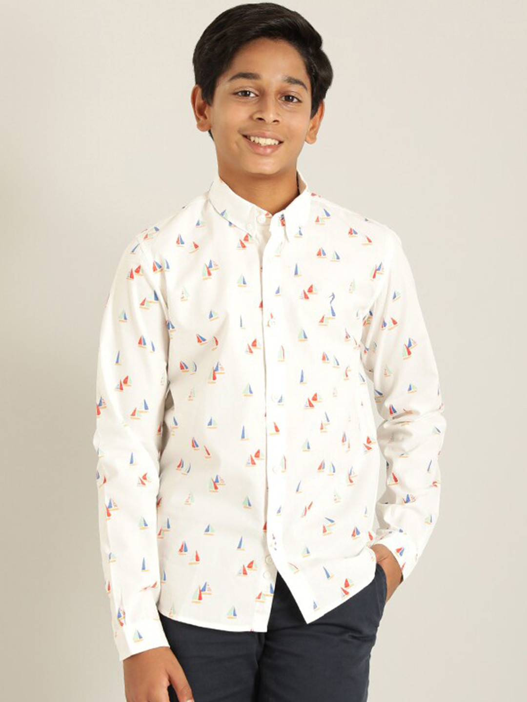 

Indian Terrain Boys Classic Conversational Printed Button Down Collar Pure Cotton Shirt, White