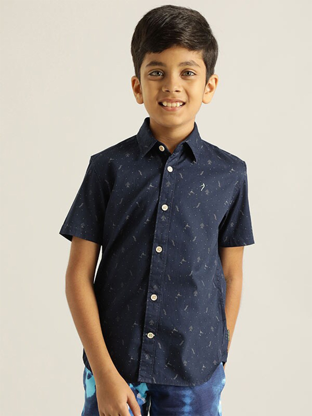 

Indian Terrain Boys Classic Fit Geometric Printed Casual Pure Cotton Shirt, Navy blue