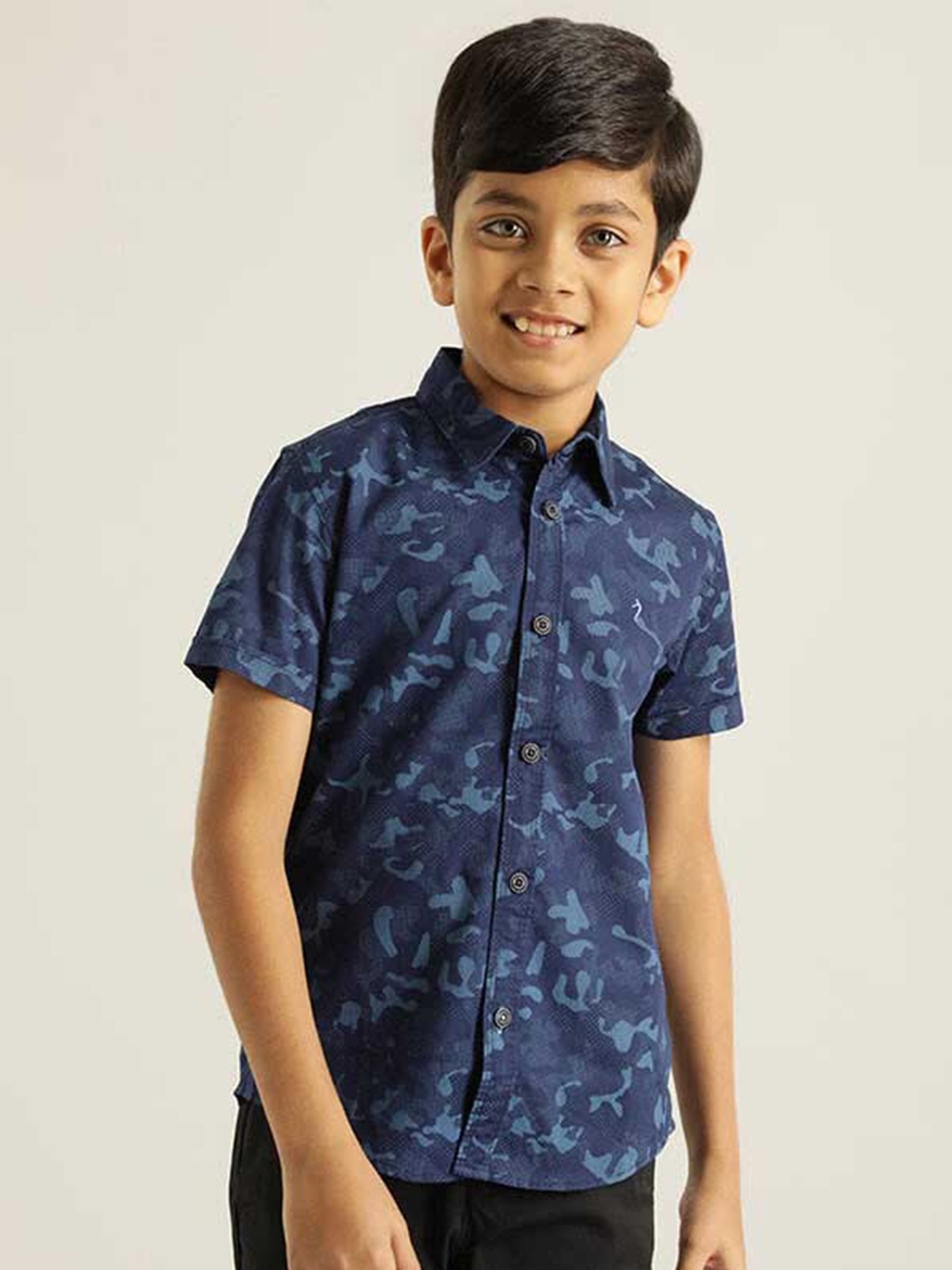 

Indian Terrain Boys Classic Fit Abstract Printed Casual Pure Cotton Shirt, Blue
