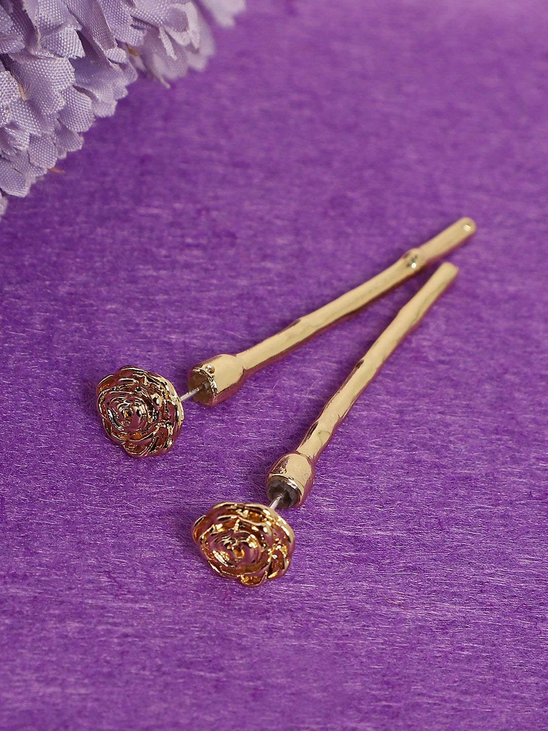 

SOHI Gold-Plated Floral Drop Earrings