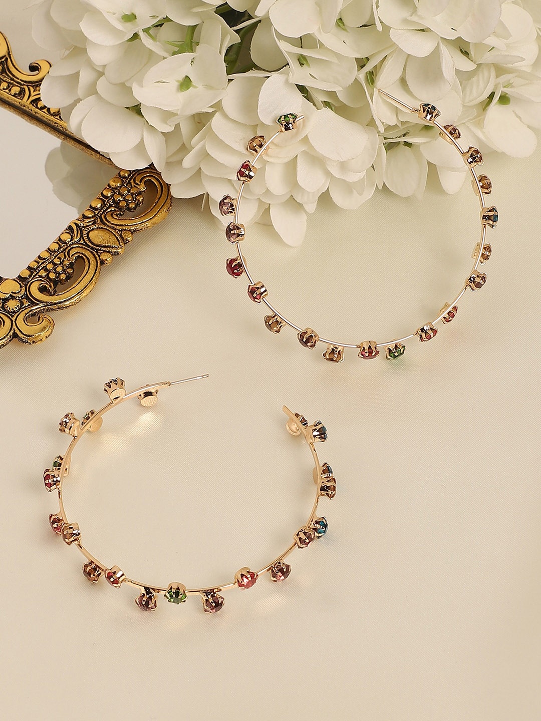 

SOHI Gold-Plated Circular Half Hoop Earrings
