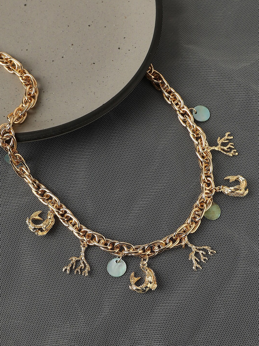 

SOHI Gold-Plated Necklace