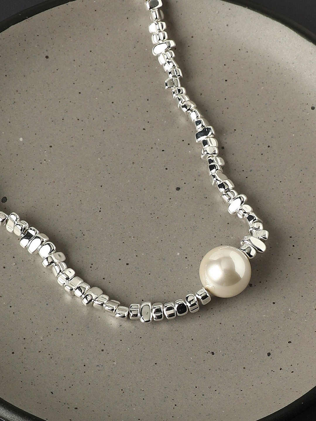 

SOHI Silver-Plated Necklace