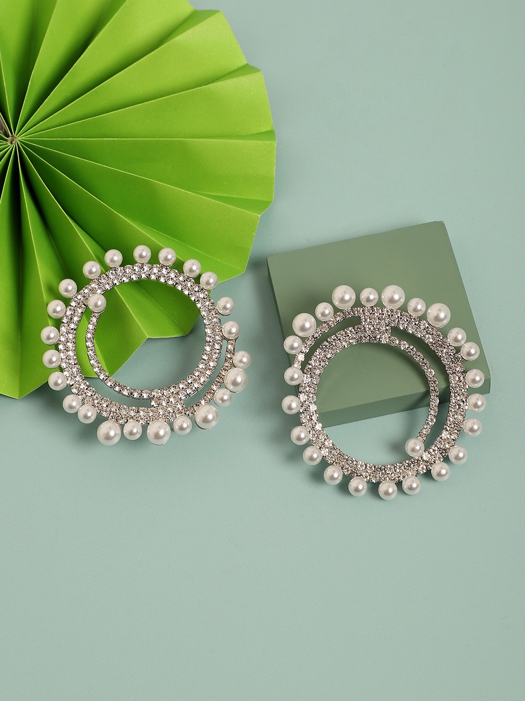 

SOHI Silver-Plated Circular Studs Earrings