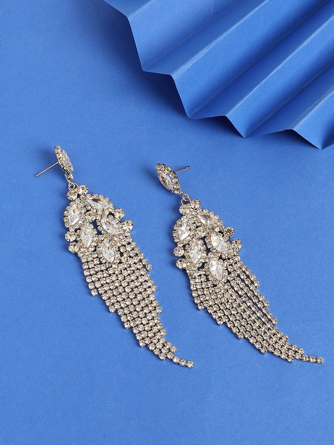 

SOHI Gold-Plated Classic Drop Earrings