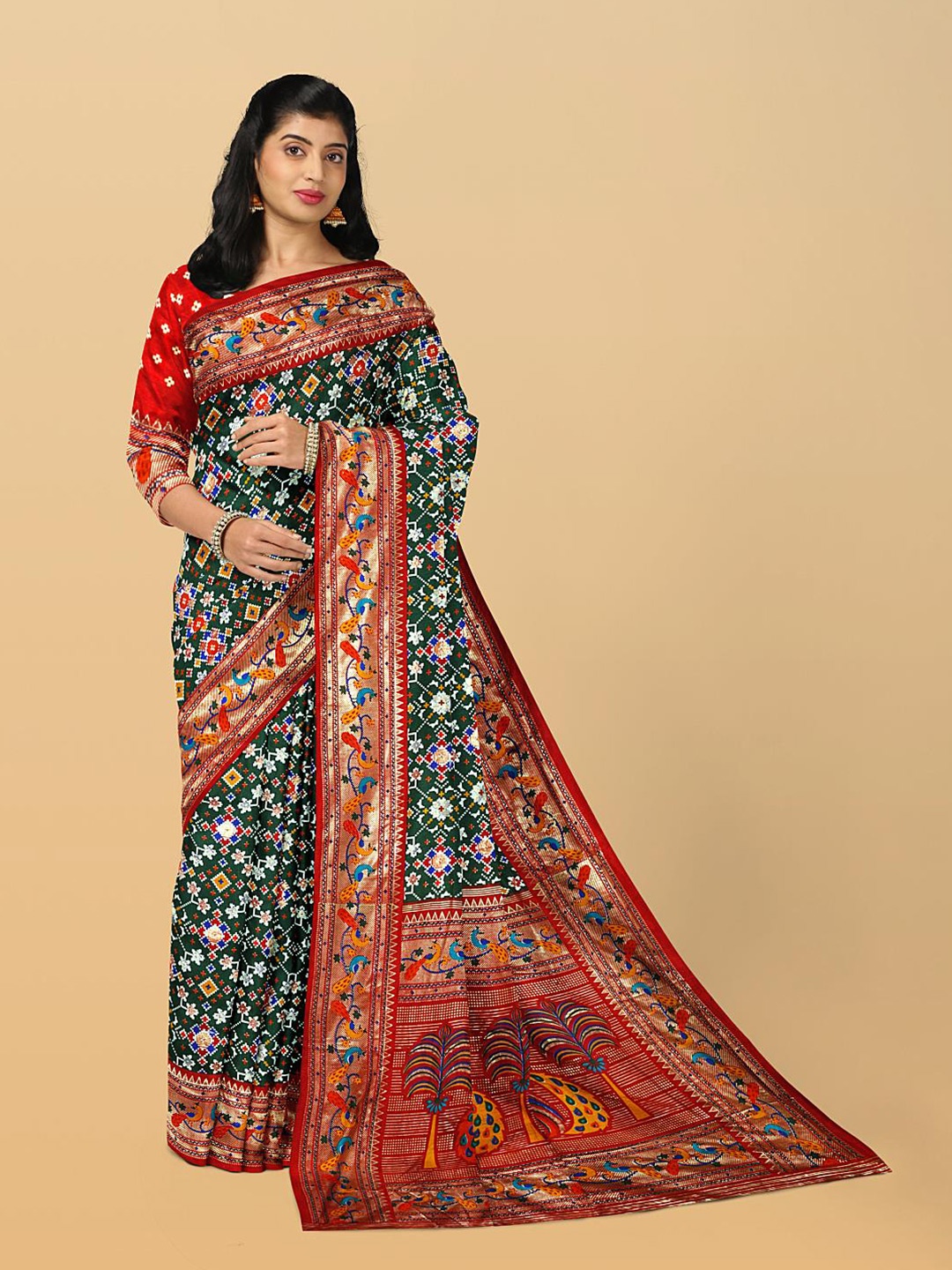 

Kalamandir Ethnic Motifs Printed Zari Saree, Green