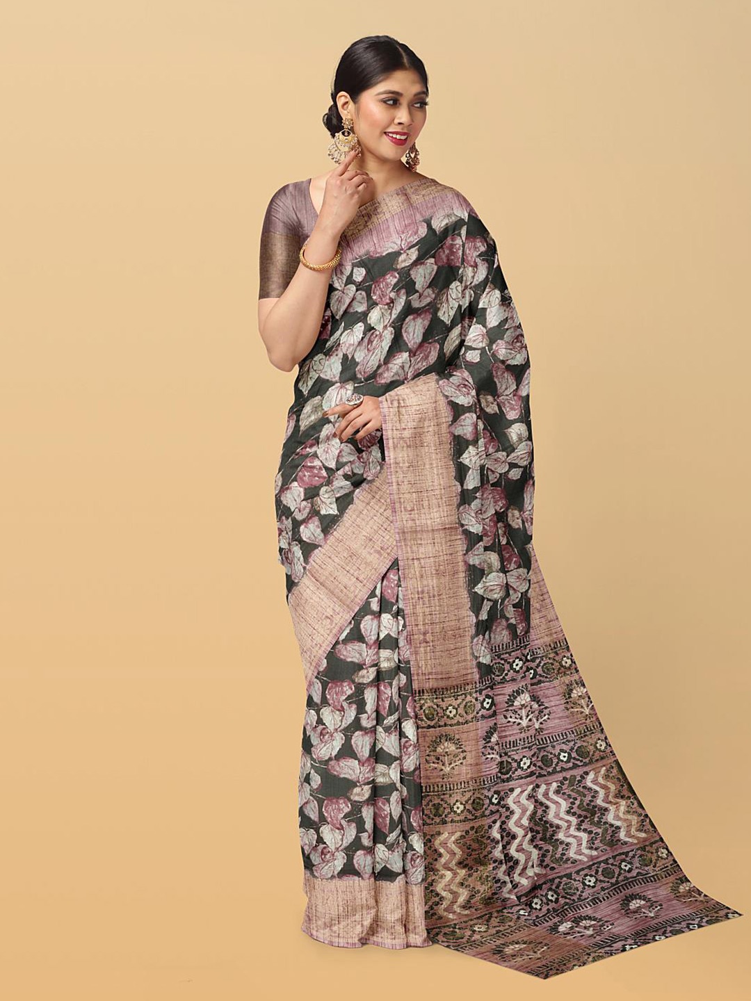 

Kalamandir Ajrak Block Printed Saree, Black