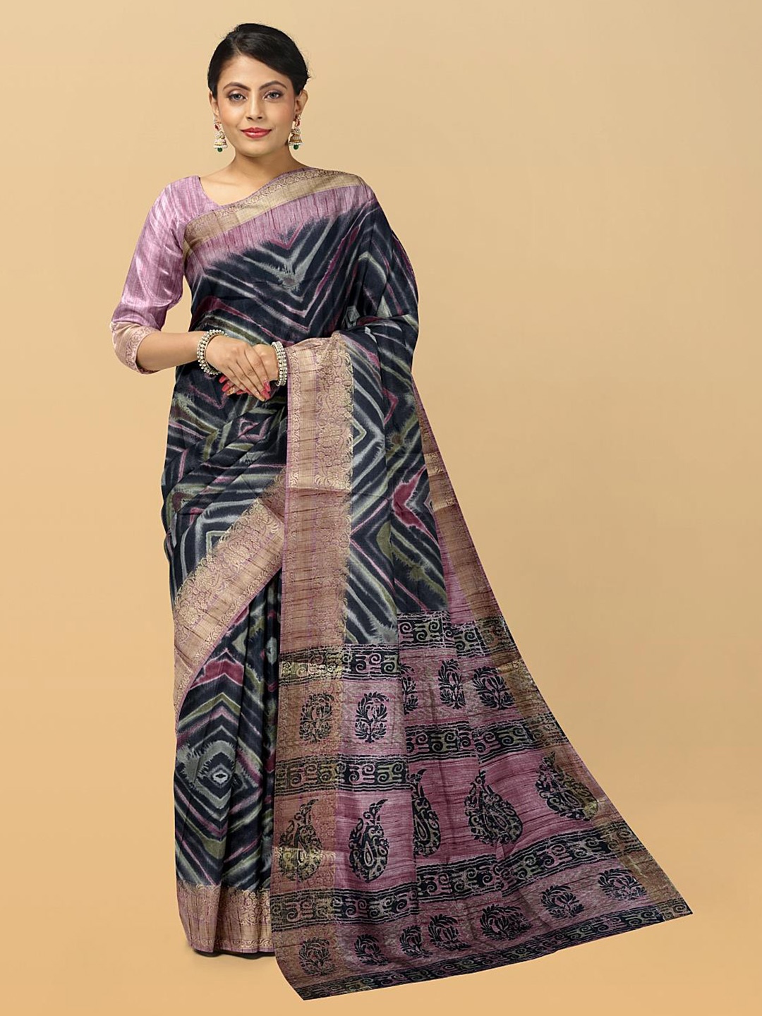 

Kalamandir Tie and Dye Silk Blend Saree, Black