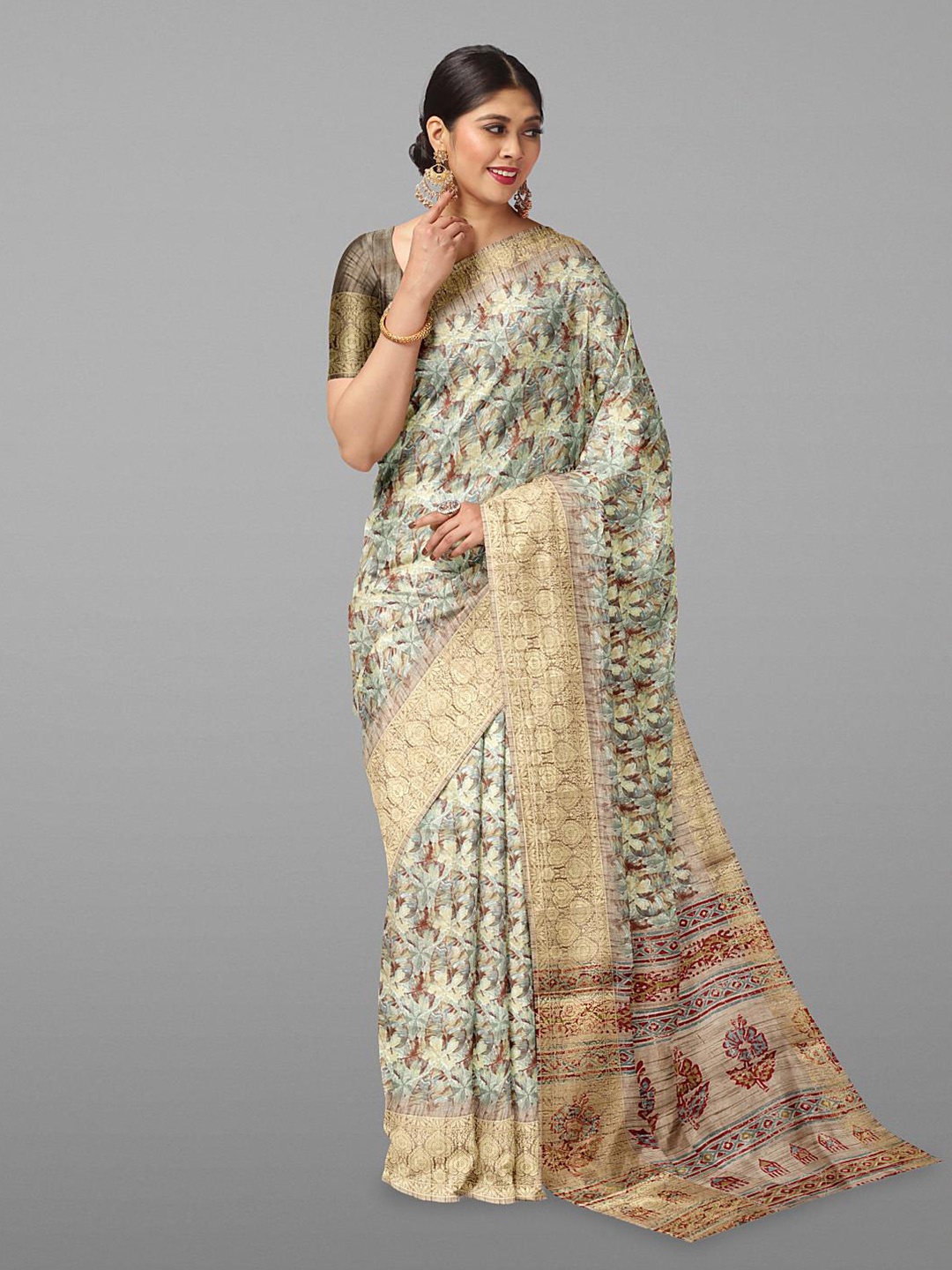 

Kalamandir Floral Printed Zari Silk Blend Saree, Grey