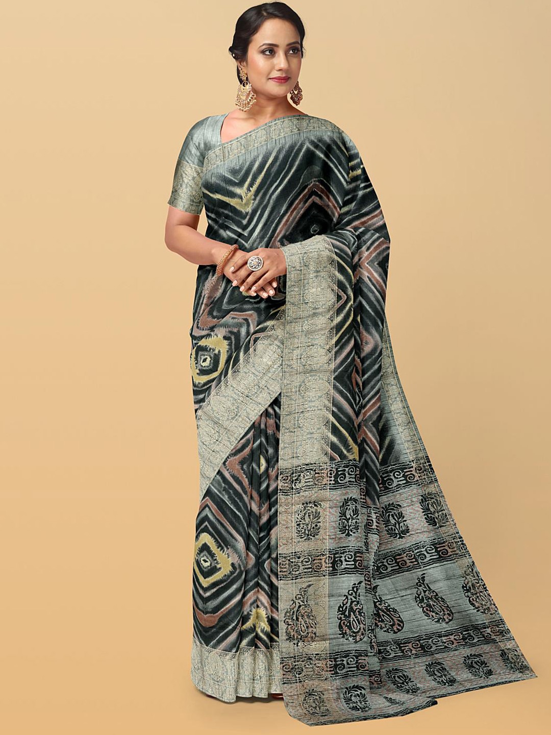 

Kalamandir Geometric Printed Silk Blend Saree, Black