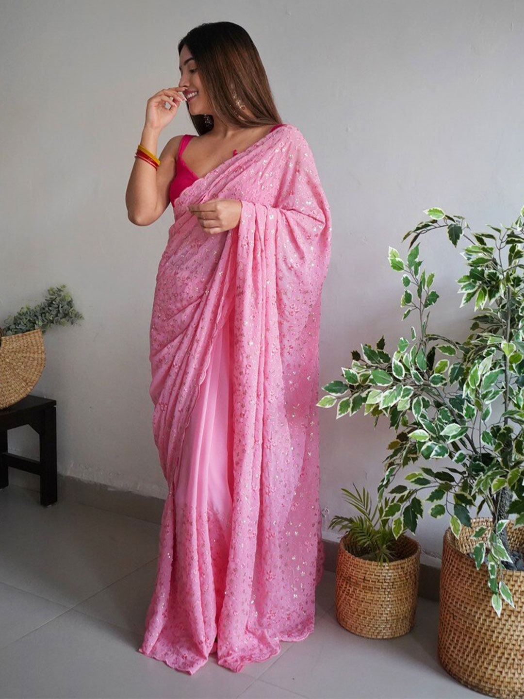 

Atulyam Tex World Embellished Sequinned Pure Georgette Saree, Pink