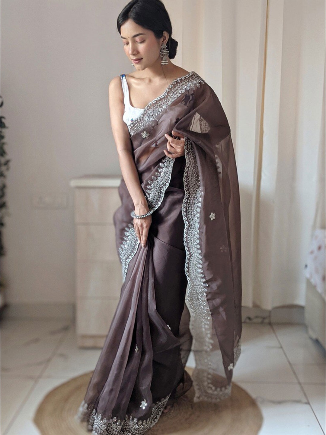 

Atulyam Tex World Floral Embroidered Organza Saree, Brown