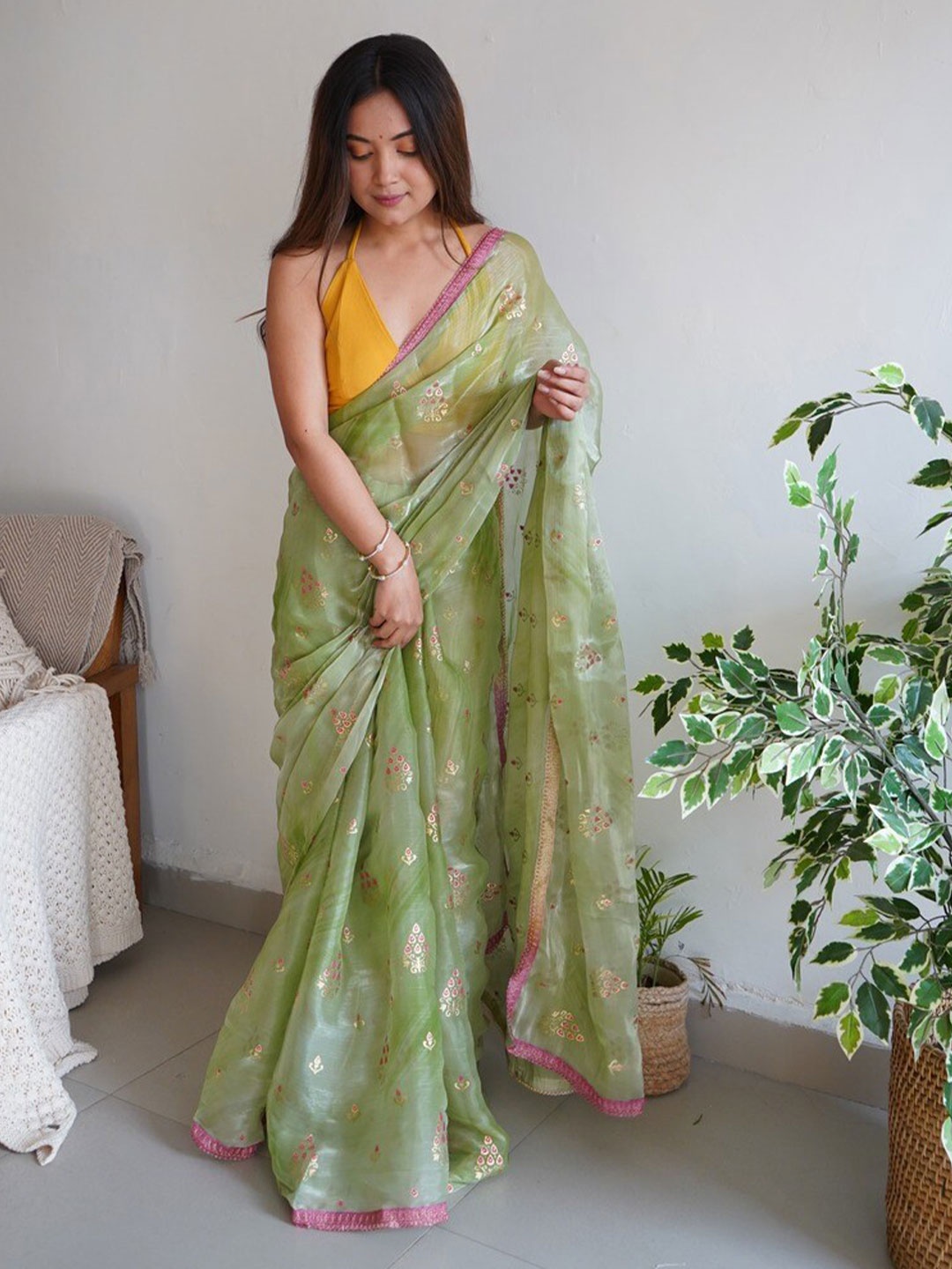 

Atulyam Tex World Ethnic Motifs Foil Printed Organza Saree, Green