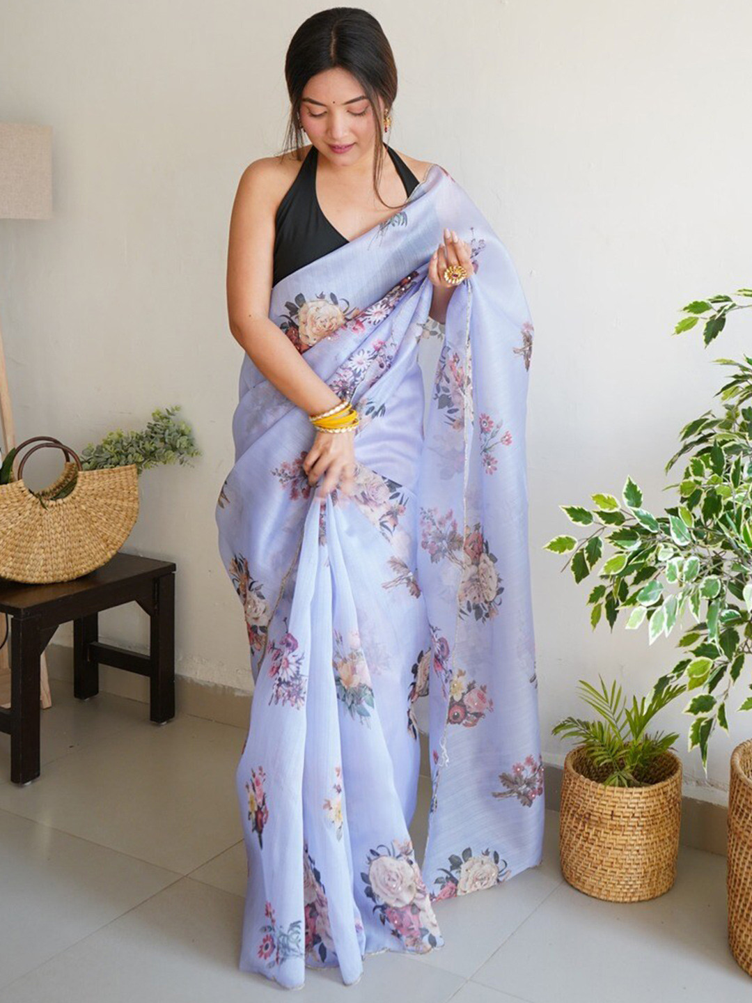 

Atulyam Tex World Floral Beads And Stones Organza Saree, Purple