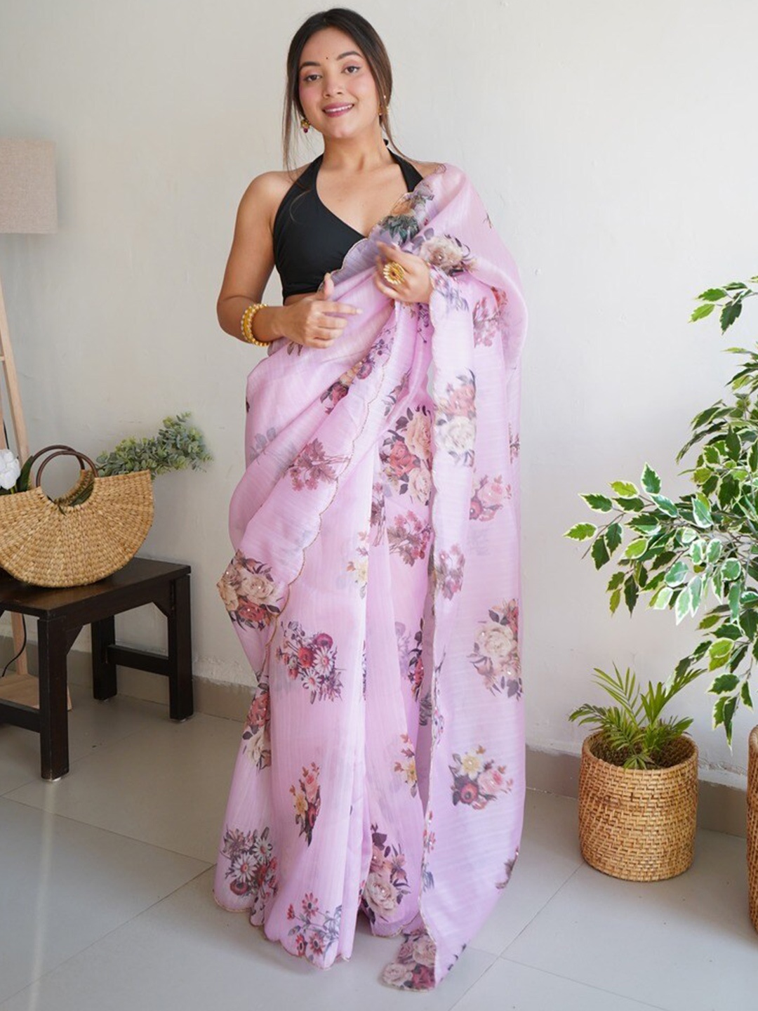 

Atulyam Tex World Floral Beads And Stones Organza Saree, Pink